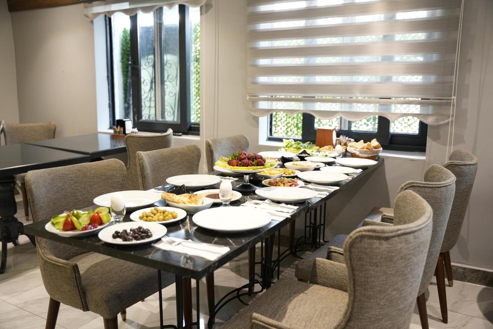 מרסין Eniza Hotel מראה חיצוני תמונה