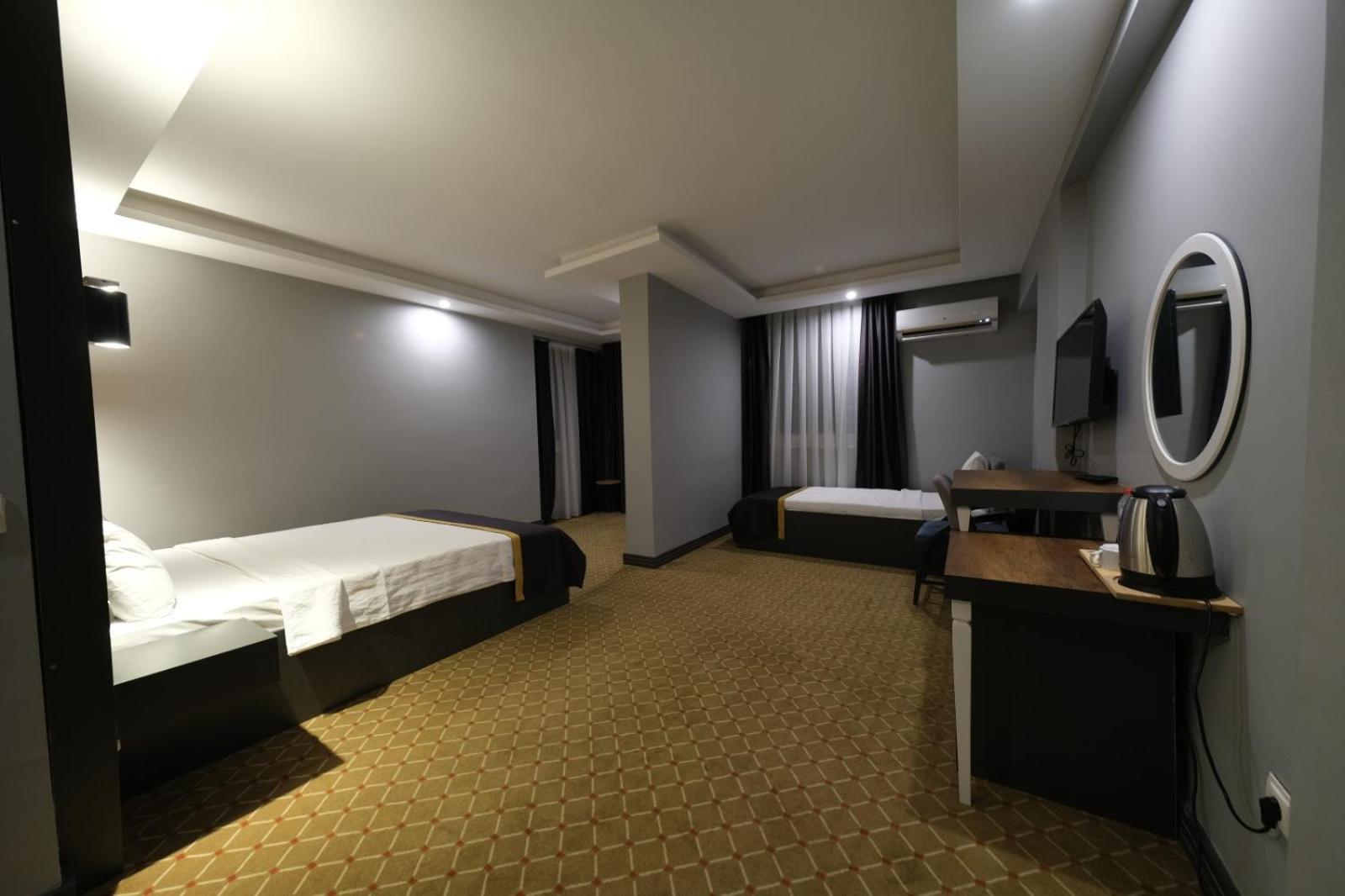 מרסין Eniza Hotel מראה חיצוני תמונה