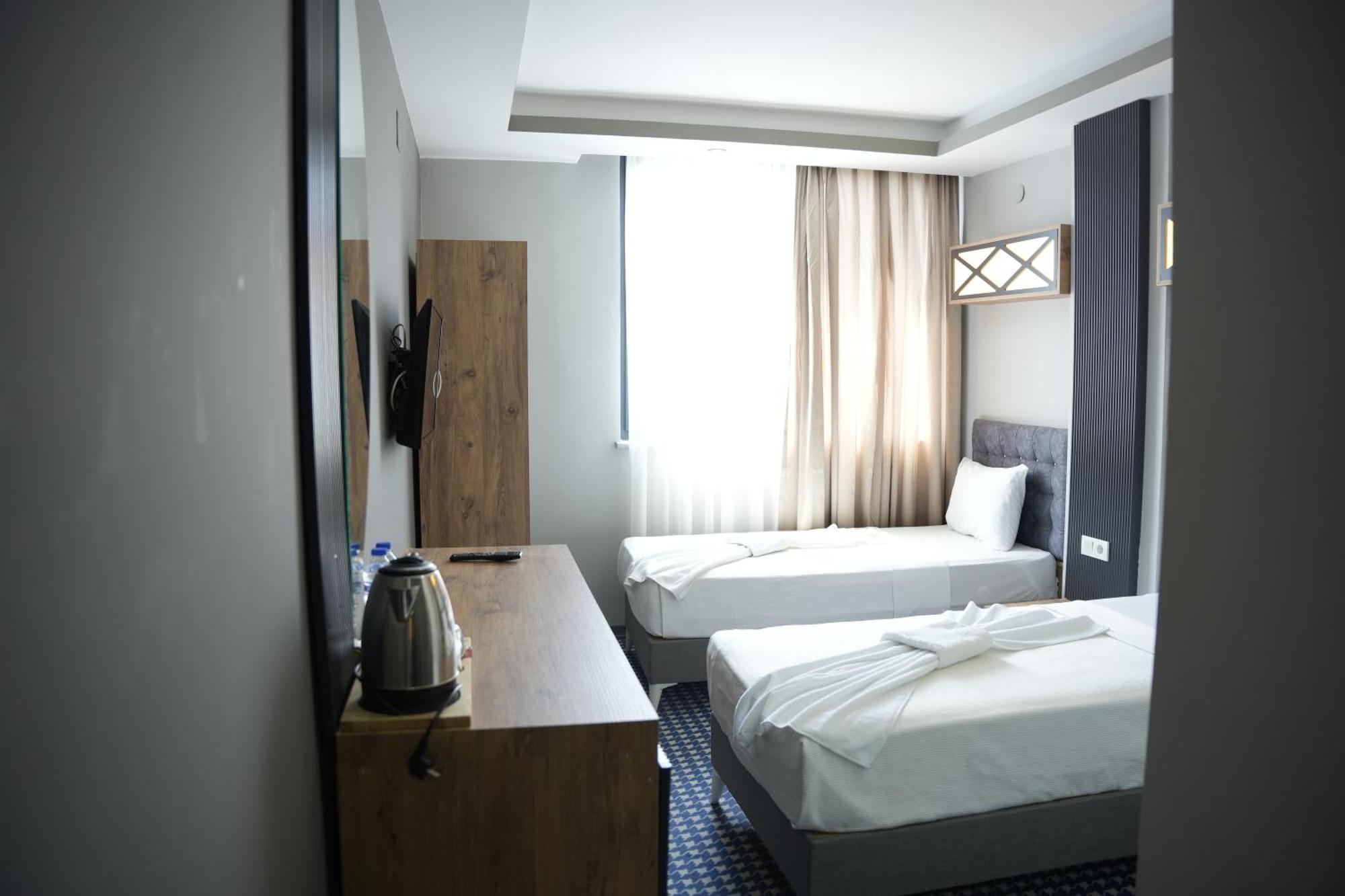 מרסין Eniza Hotel מראה חיצוני תמונה