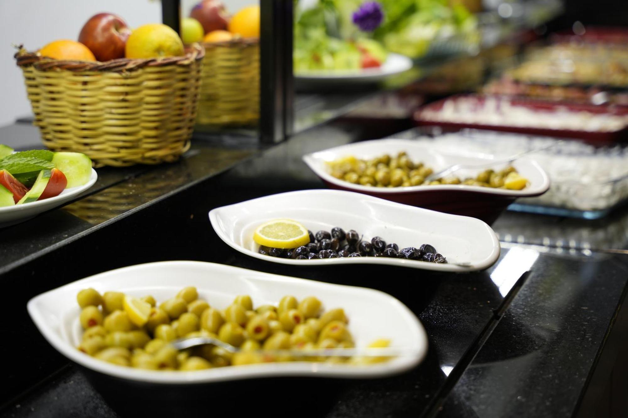 מרסין Eniza Hotel מראה חיצוני תמונה