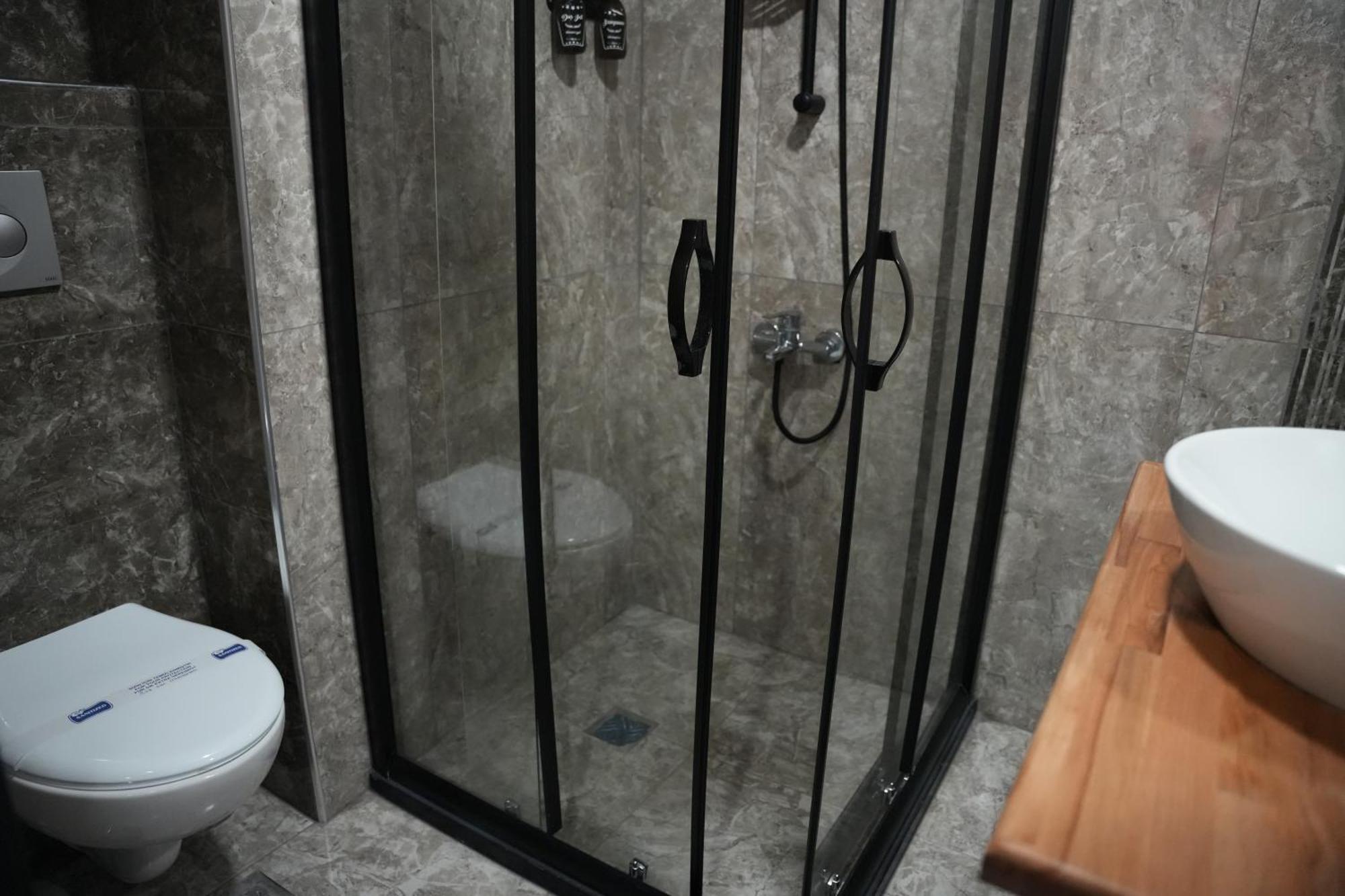 מרסין Eniza Hotel מראה חיצוני תמונה