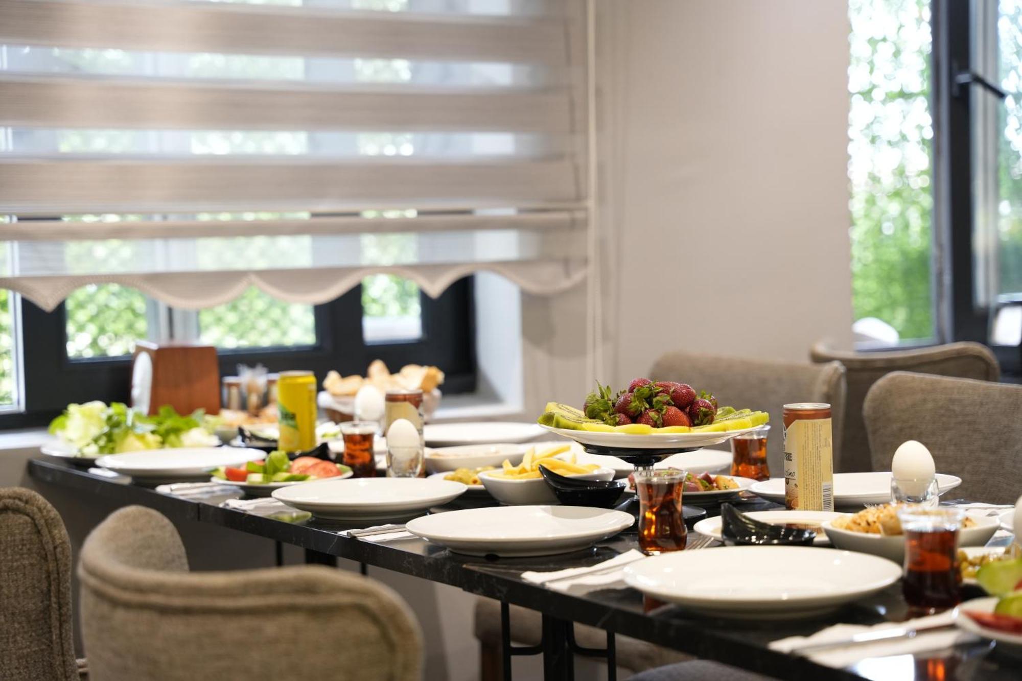 מרסין Eniza Hotel מראה חיצוני תמונה